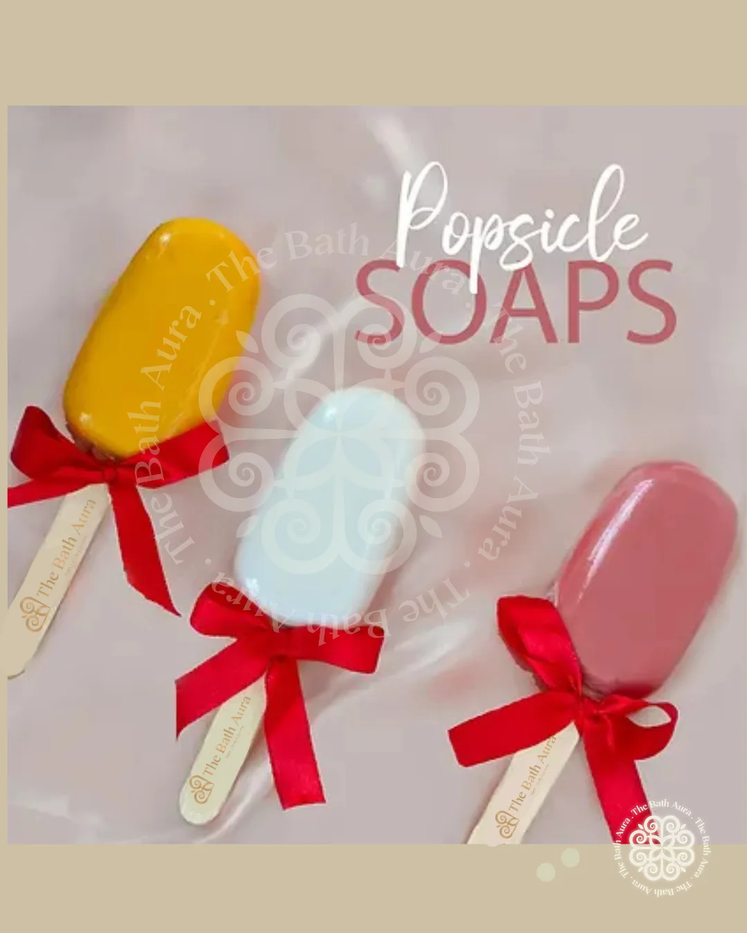 Lolly upright on cream